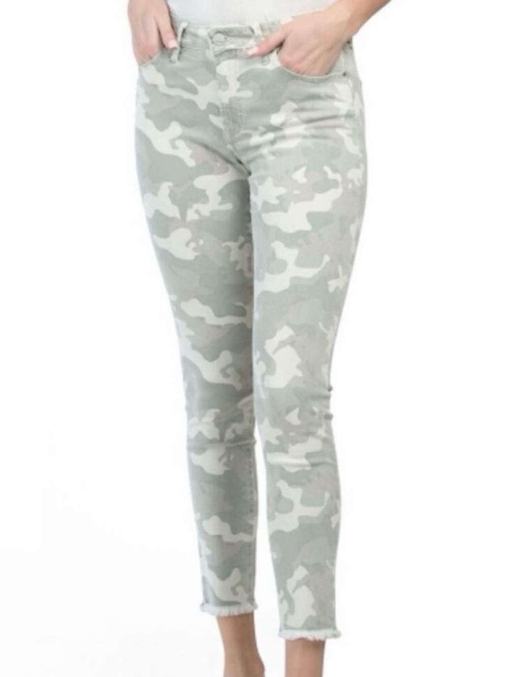 Dear John Gisele Womenโs Green Camo Skinny Jeans